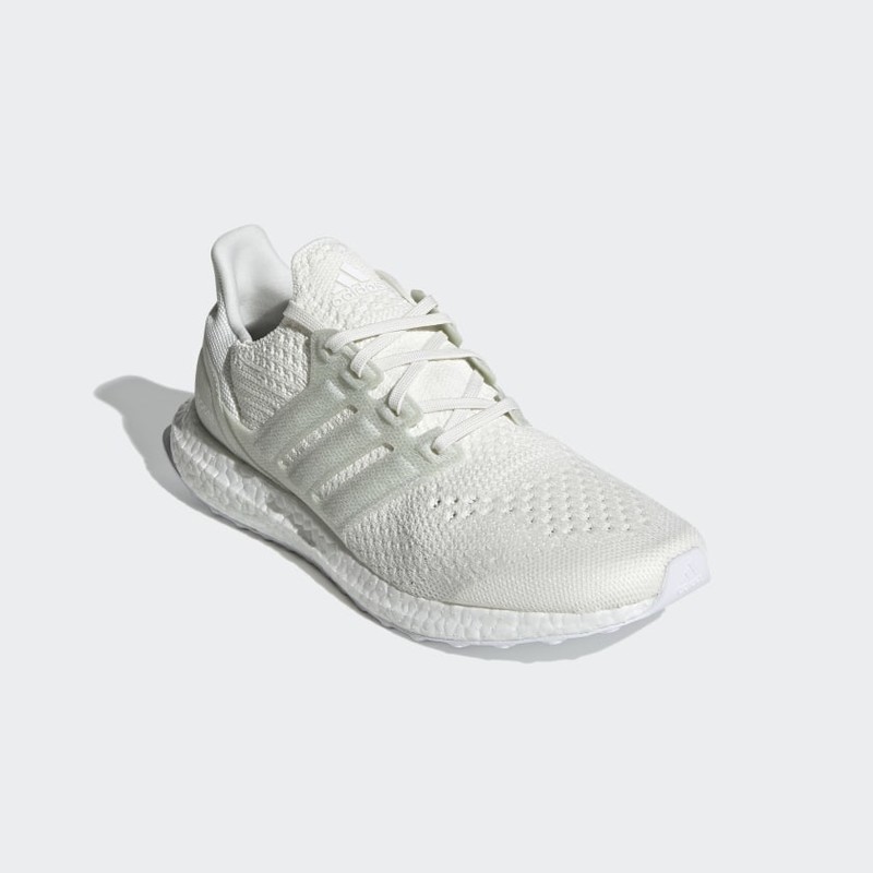 Adidas ultra boost 2025 4.0 triple white 6.0